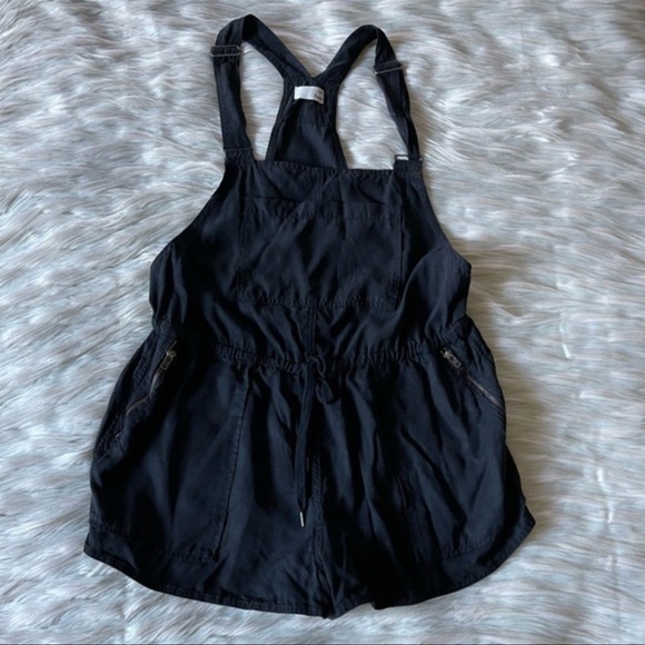 Aritzia Pants - Aritzia Wilfred Free Beatriz Romper - Black